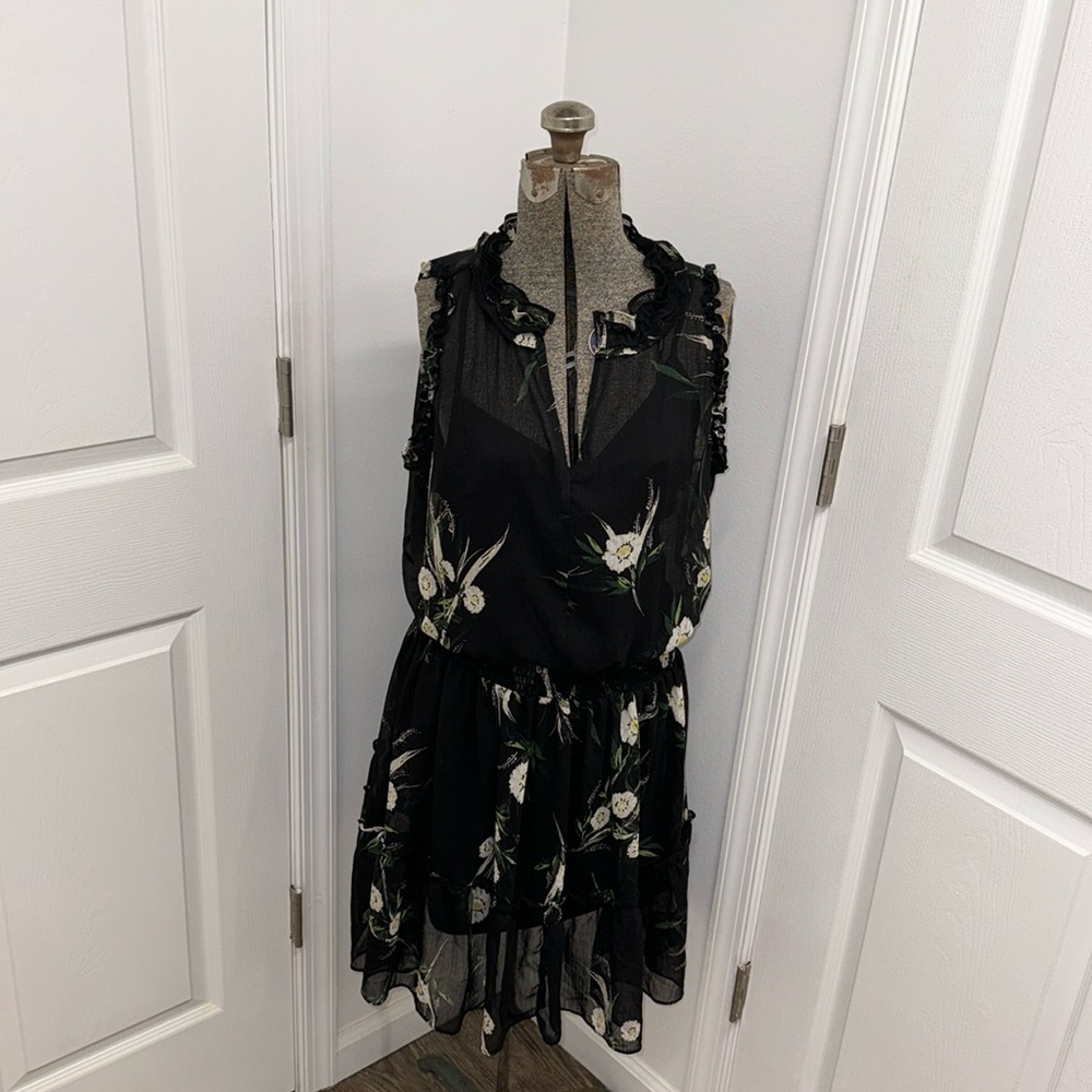 NWT Maurices size L Black flowered Midi Dress